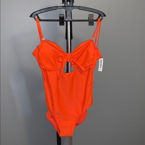 Brand new size M one piece swimsuit from old navy
